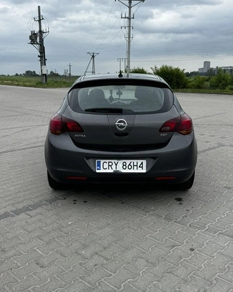 Opel Astra cena 18500 przebieg: 283000, rok produkcji 2010 z Rypin małe 79